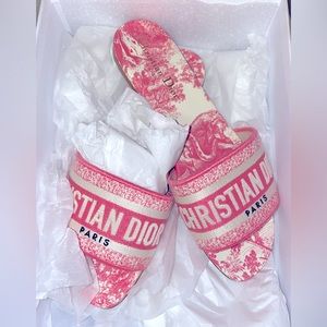 Christian Dior Coral Pink Sandals